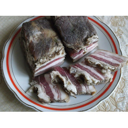 Грудинка свиная копченая с перцем (сырокопченая)