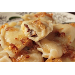 Домашние вареники с картошкой и лесными грибами