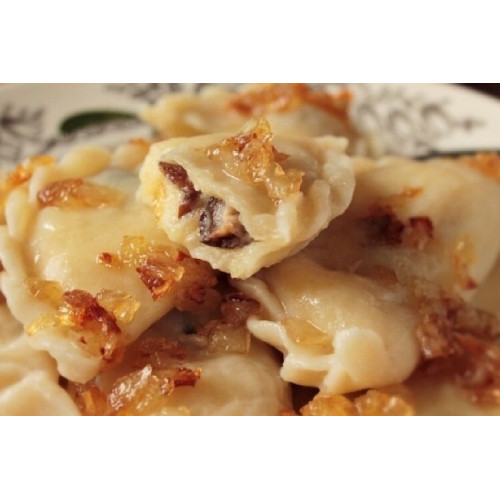 Домашние вареники с картошкой и лесными грибами