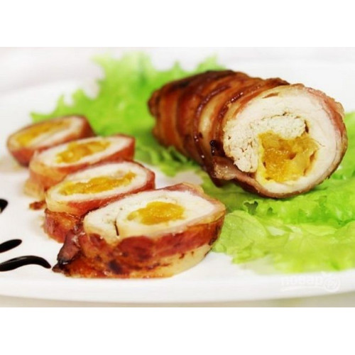 Запечённая куриная грудка с курагой